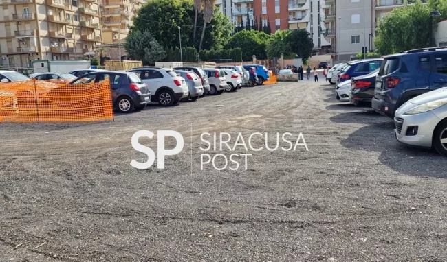 Riapre alla sosta una porzione del parcheggio di via Damone con 42 posti auto