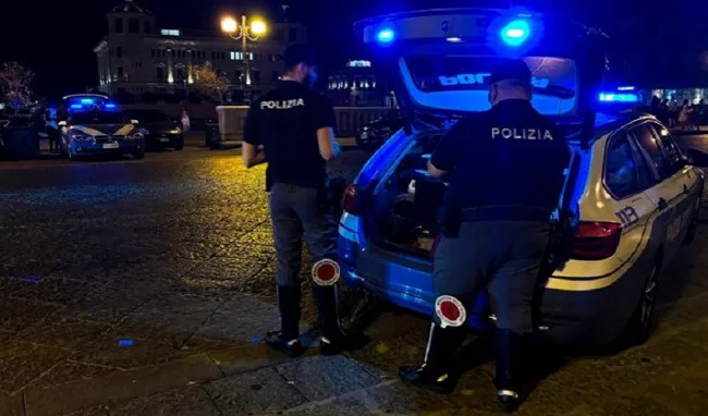 Servizio straordinario della Polizia stradale in Ortigia: giro di vite nei controlli su strada