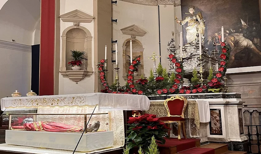 Ottava di Santa Lucia: il corpo e il simulacro in processione dalla Borgata a piazza Duomo