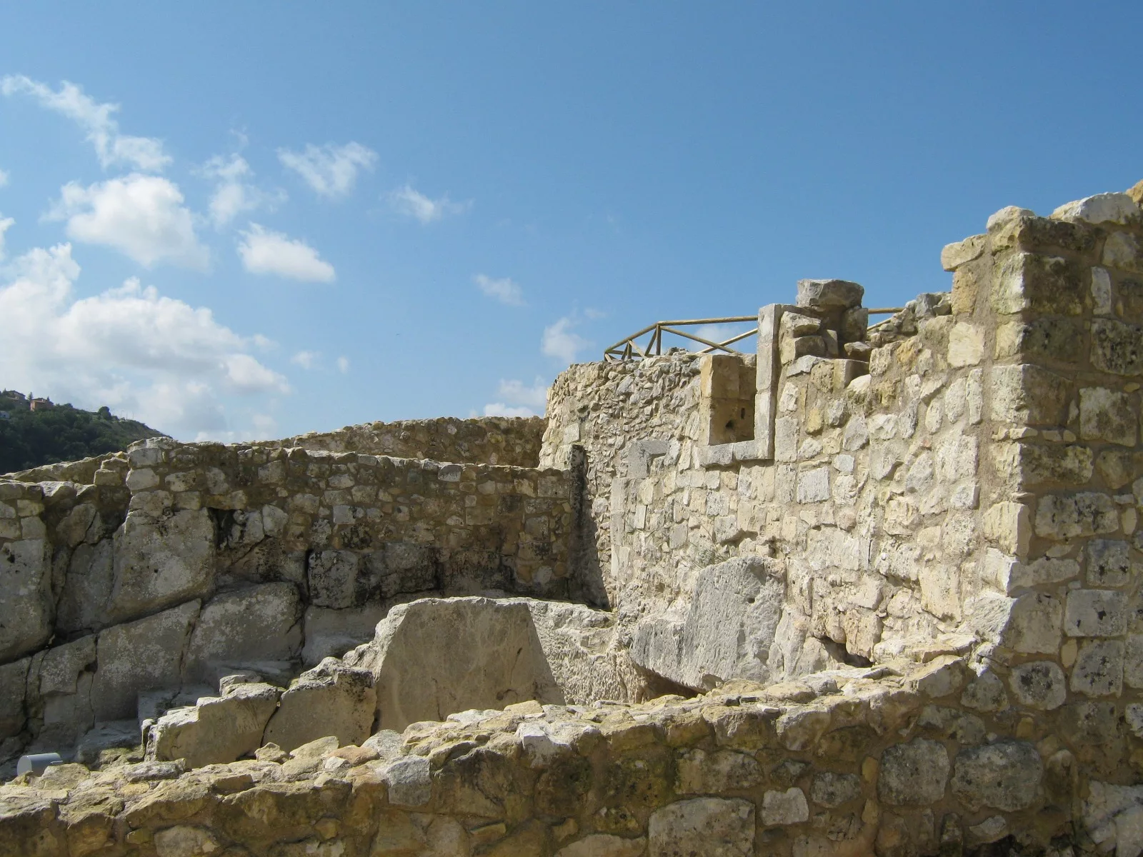 Il castello di Palazzolo ed i suoi feudatari